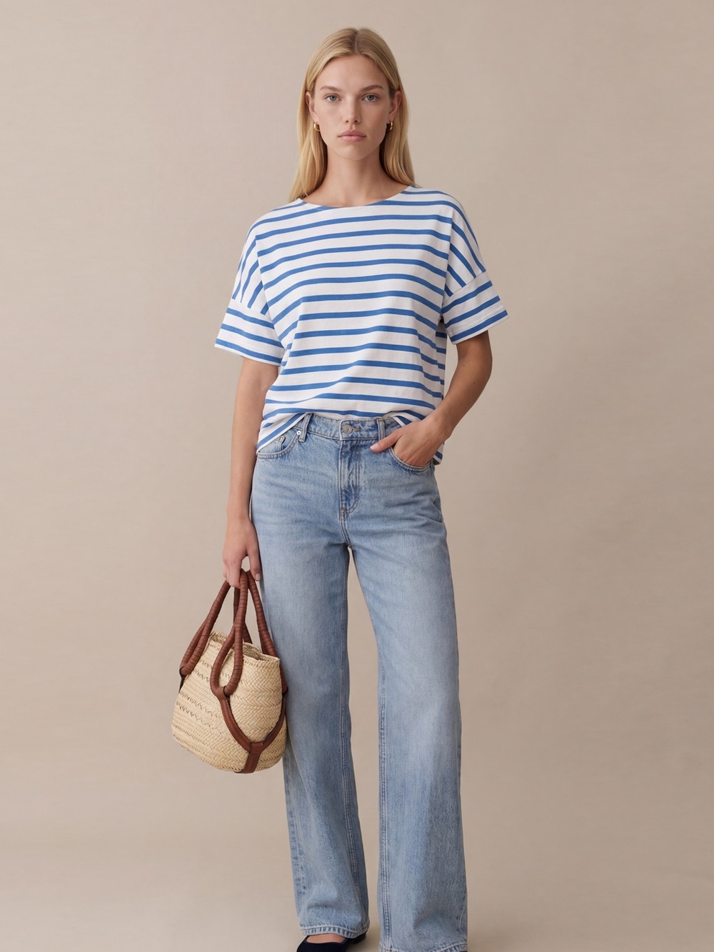 CAARA Capri Blue & White Striped T-Shirt Size M